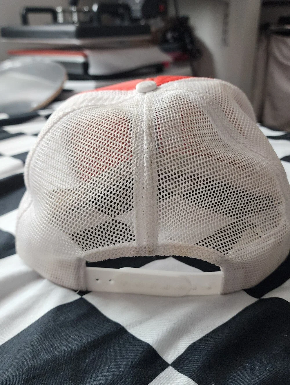 MB Caps brand mb